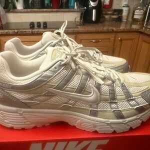 Nike P-6000 Women’s Sneakers on Phantom Light Army